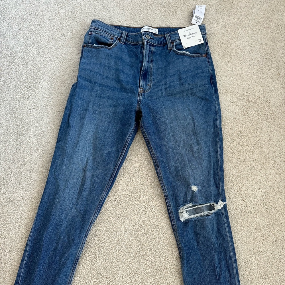 Abercrombie Skinny High Rise NWT size 10